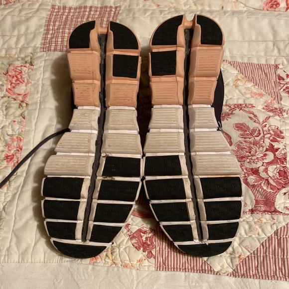 ON Cloud X Sneaker Women’s Tennis Shoes size 9.5 - Picture 5 of 7